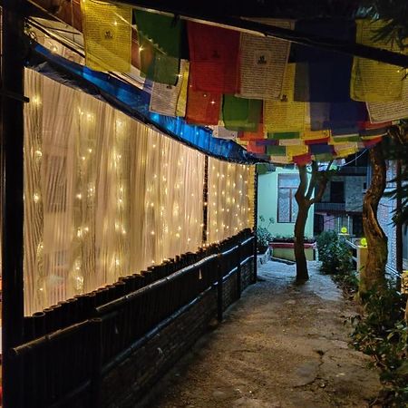 Hostel Moustache Mcleodganj McLeod Ganj Exterior foto