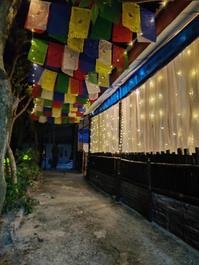 Hostel Moustache Mcleodganj McLeod Ganj Exterior foto